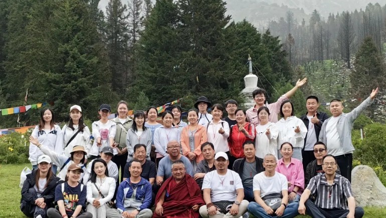 南宫电子游戏集团达尔宗圣湖祈；疃