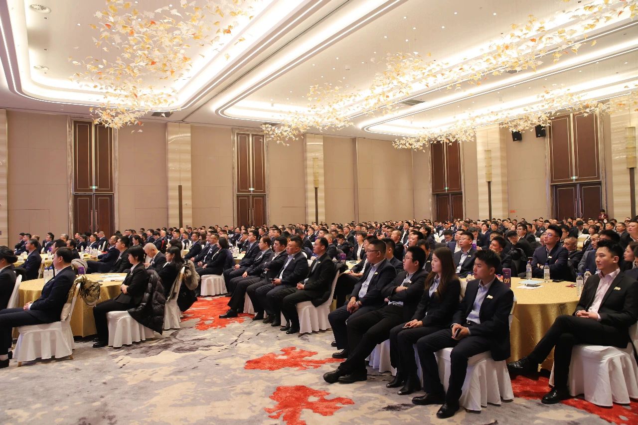 百年积淀映初心 奋楫扬帆启新程丨长春城市众彩网发展100周年暨长春众彩网2024—2025年度管理工作会议圆满召开